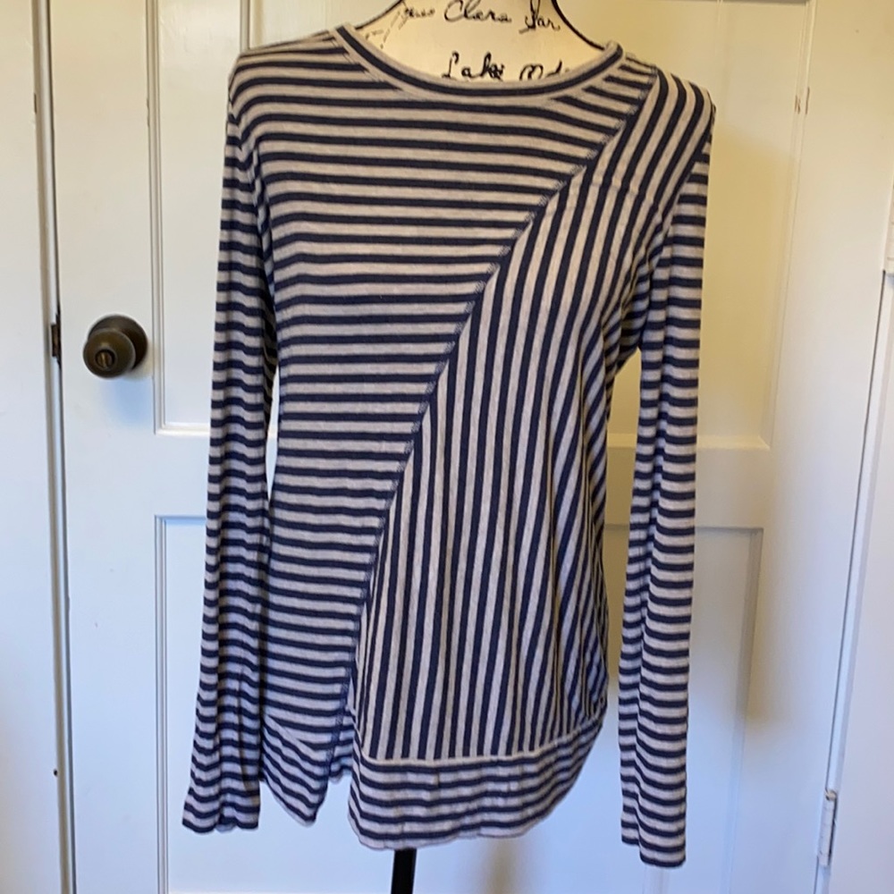 Cabi long sleeve shirt size M